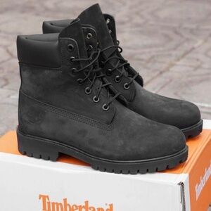 Size 10 in men’s timberland boots